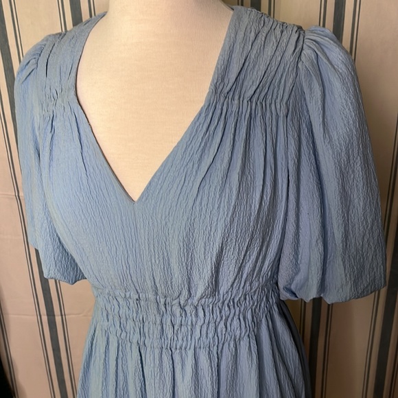 CALVIN KLEIN baby blue smocked poof sleeve womens Gauze dress - Picture 4 of 12